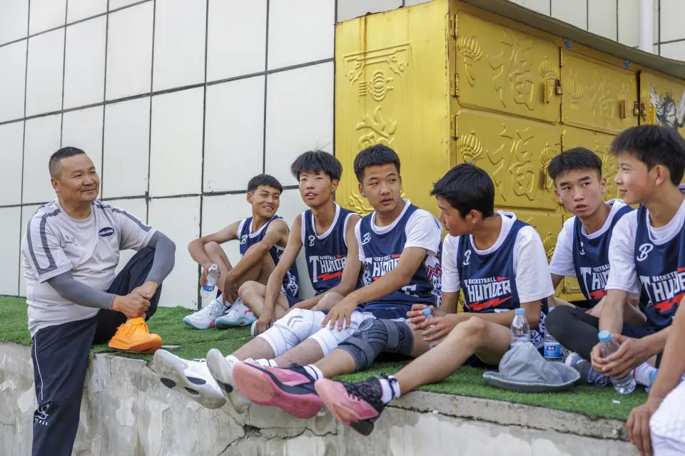 如何通过合理的营养补充来支持篮球恢复训练?_1
